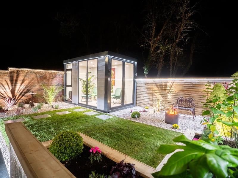 3 Bed Luxury House OR £200,000