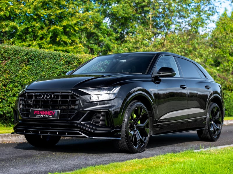 Audi Q8 50 TDI Quattro S-Line OR £30,000