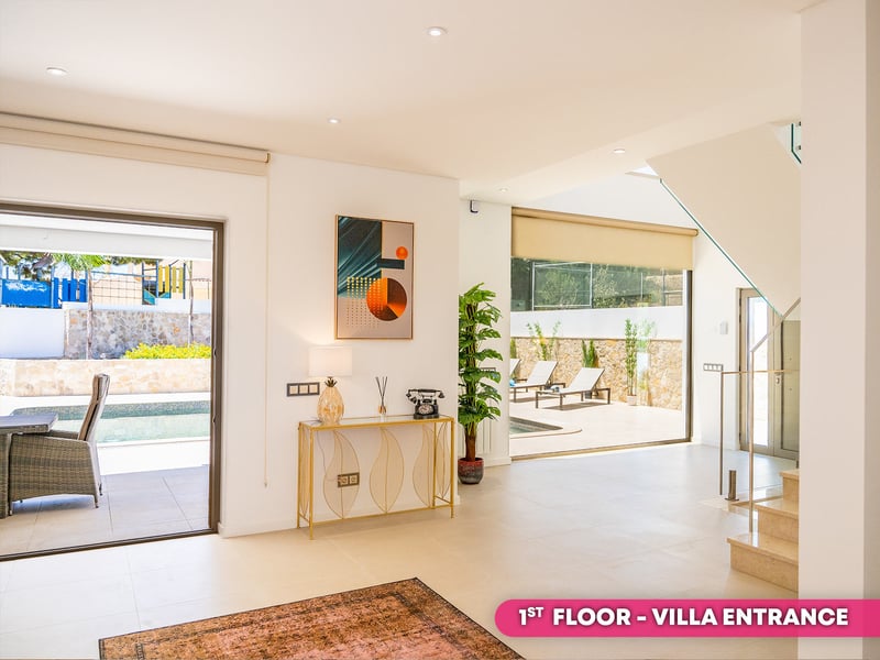 5 Bed Villa in Portugal or 1 Million Quid