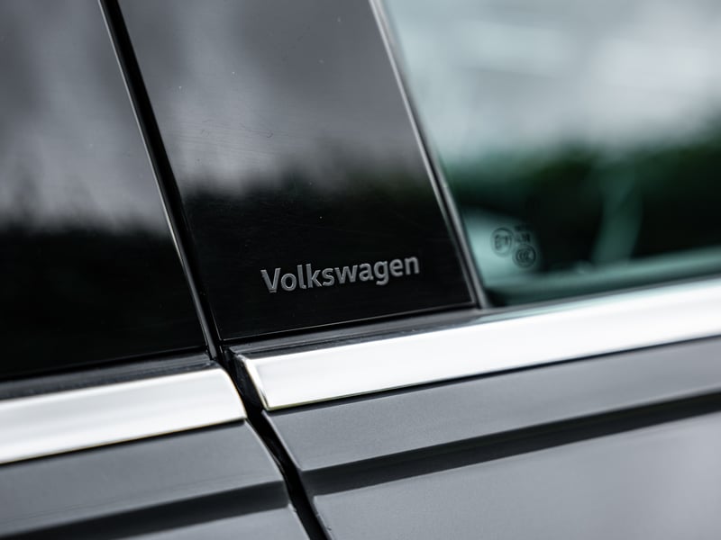 2021 VW Tiguan R-Line OR £20,000