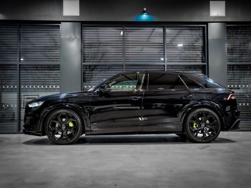 Audi Q8 50 TDI Quattro S-Line OR £30,000