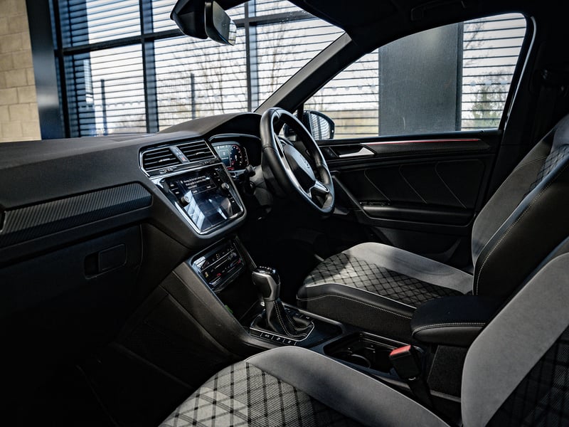 VW Tiguan R-Line 1.5 TSI OR £20,000