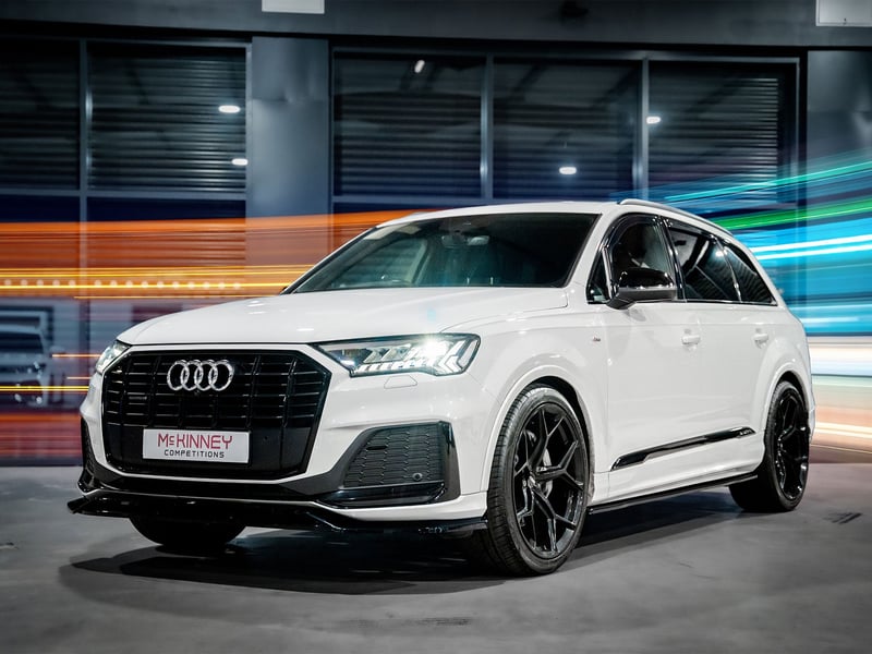 Audi Q7 S-Line Quattro OR £30,000