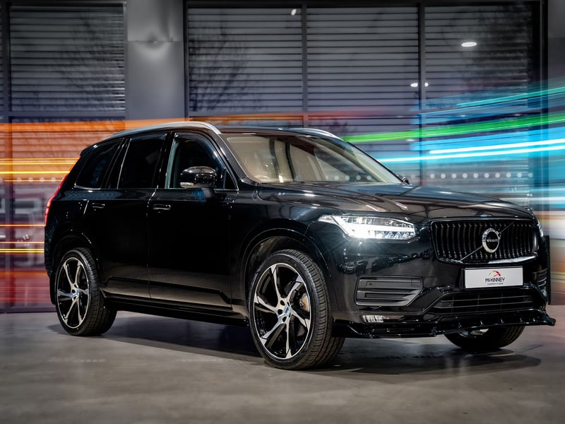 2021 Volvo XC90 Momentum or £25,000