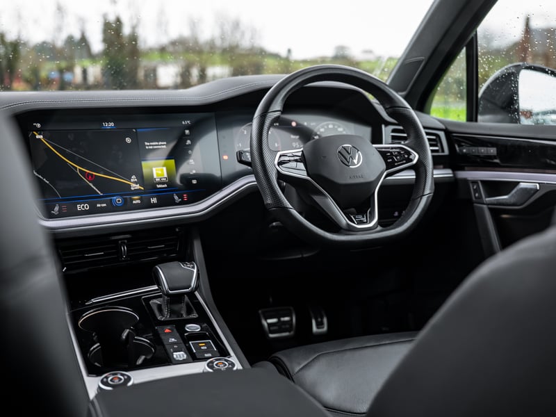 2023 VW Touareg or £35,000