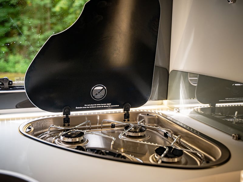 Win This 2023 Rollerteam Zefiro 696 Auto