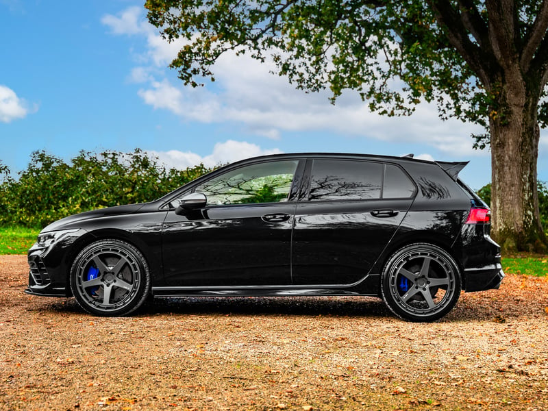 2023 VW Golf R 2.0 TSI OR £20,000