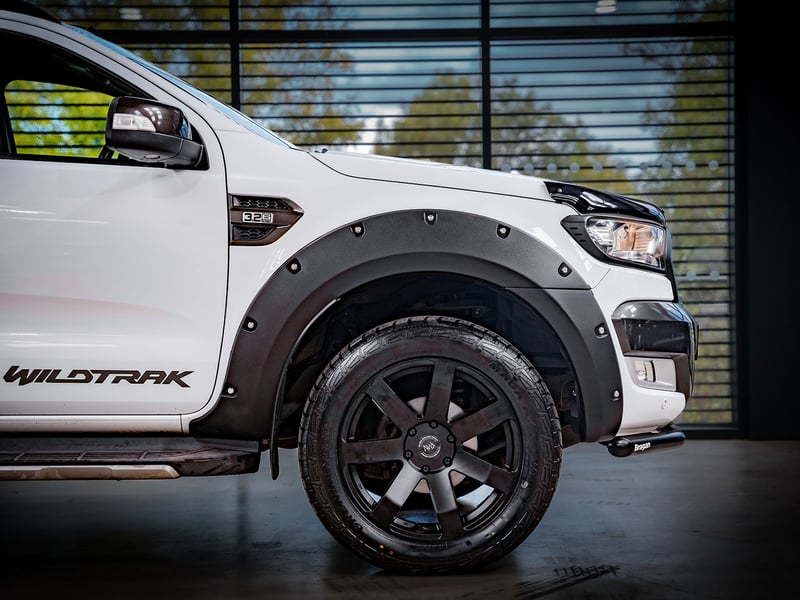 Ford Ranger Wildtrak 4x4 OR £15,000