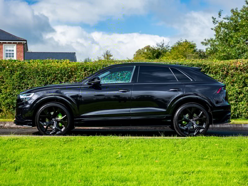 Audi Q8 50 TDI Quattro S-Line OR £30,000