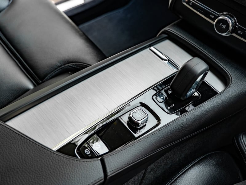 2022 Volvo XC90 Momentum OR £25,000