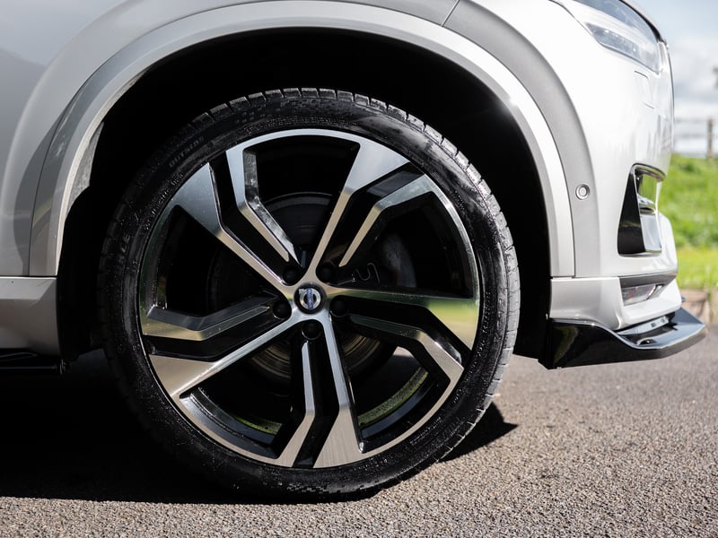 2022 Volvo XC90 or £20,000