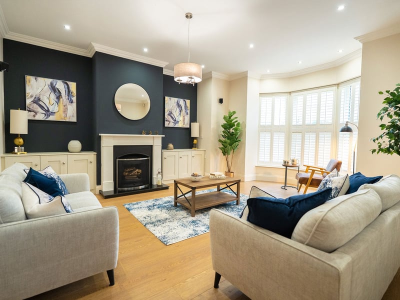 Home And Away Bundle or £700,000 - Beat The Clock!