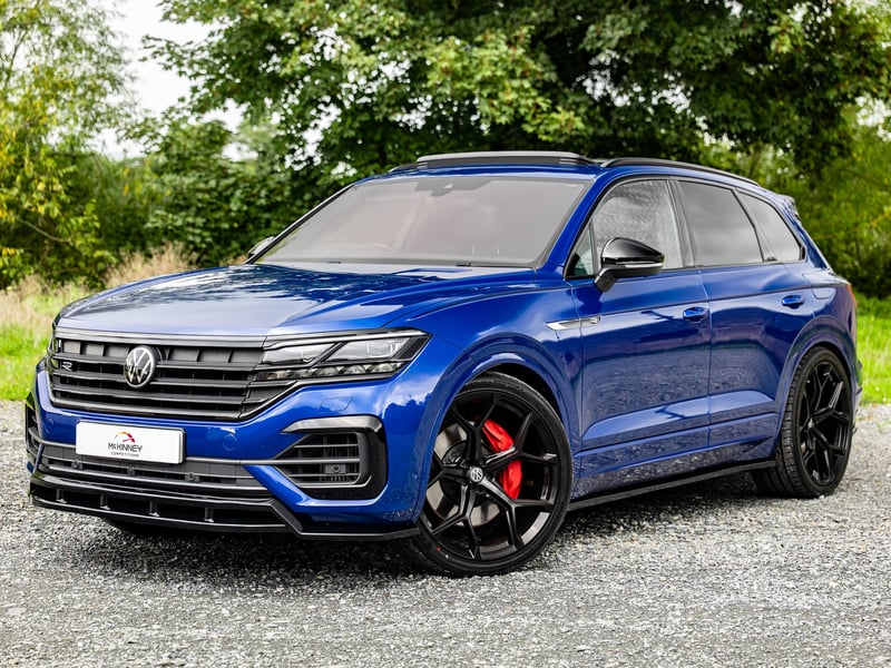2023 Volkswagon Touareg or £35,000