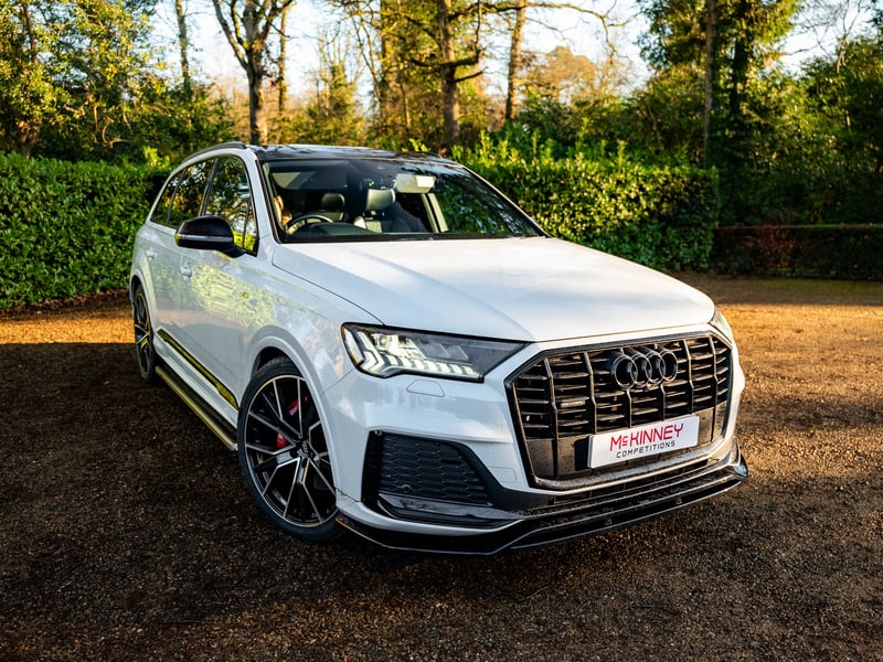 Black Edition Audi Q7 or £25,000