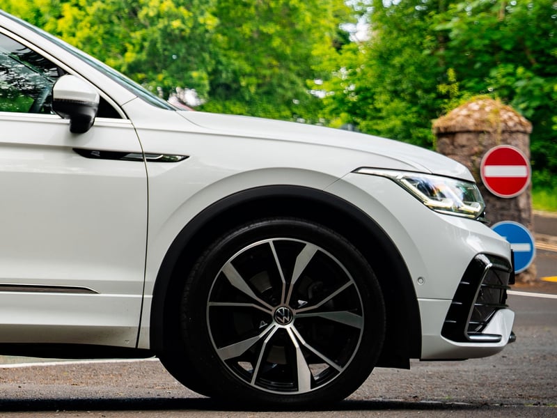 2021 VW Tiguan R-Line TDI 4MOTION OR £20,000
