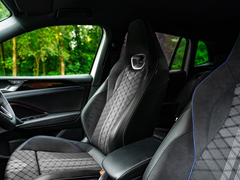 2024 VW Tiguan R-Line Launch Edition OR £25,000