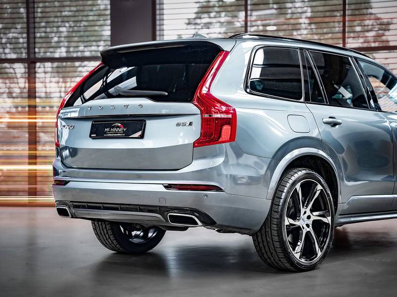 Volvo XC90 R-Design OR £25,000