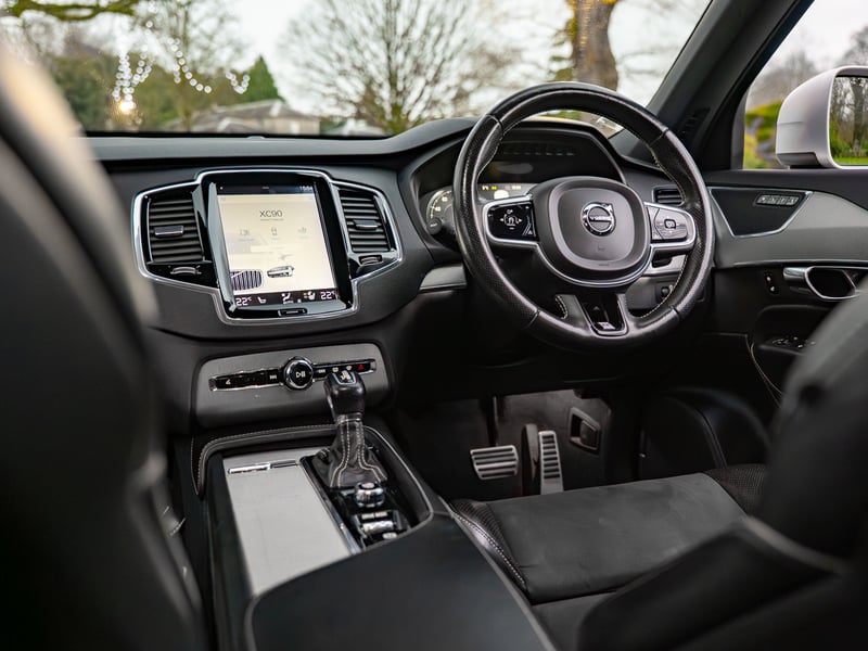 Volvo XC90 Ultra Dark or £35,000