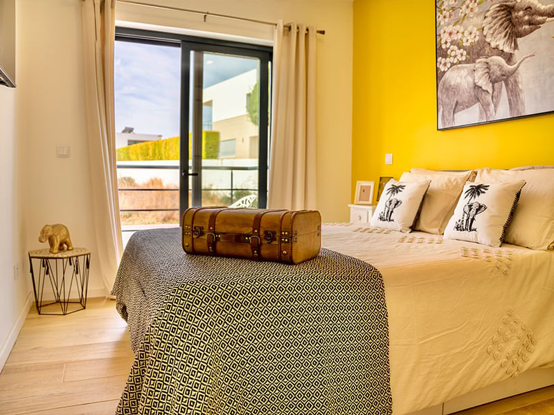 4 Bed Villa in Portugal or Â£500K 