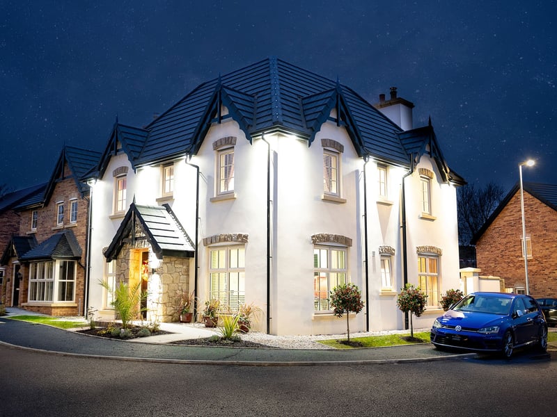 4 Bed Luxury House or 200k