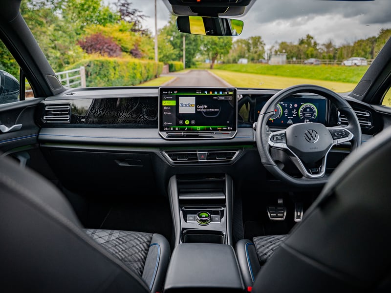 2024 VW Tiguan R-Line 2.0 TDI OR £25,000