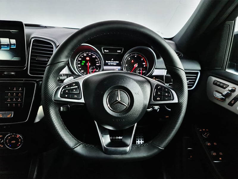 MERCEDES GLE 250 AMG NIGHT EDITION