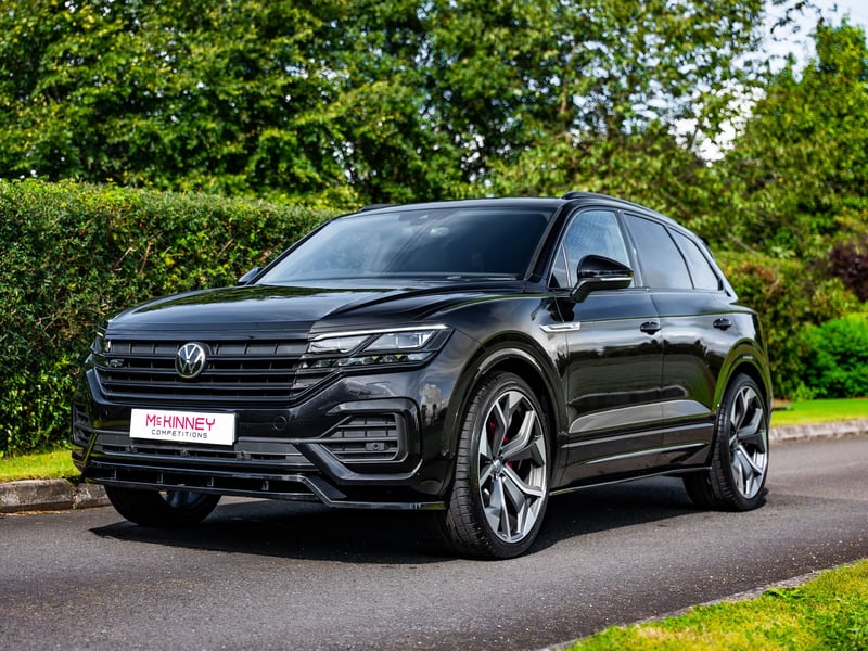 2021 VW Touareg 3.0 V6 Black Edition OR £30,000