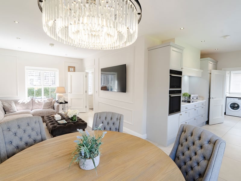 3 Bedroom Luxury Family Home OR £250,000