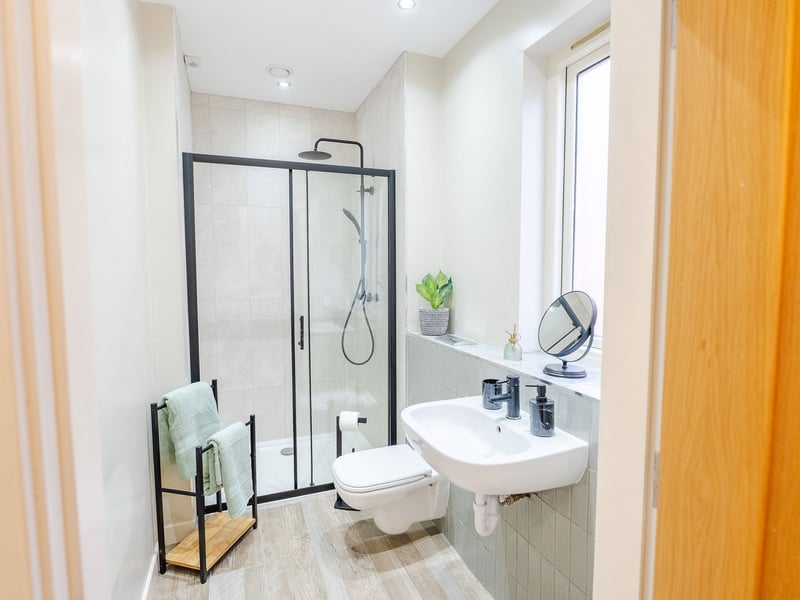 Home And Away Bundle or £700,000 - Beat The Clock!