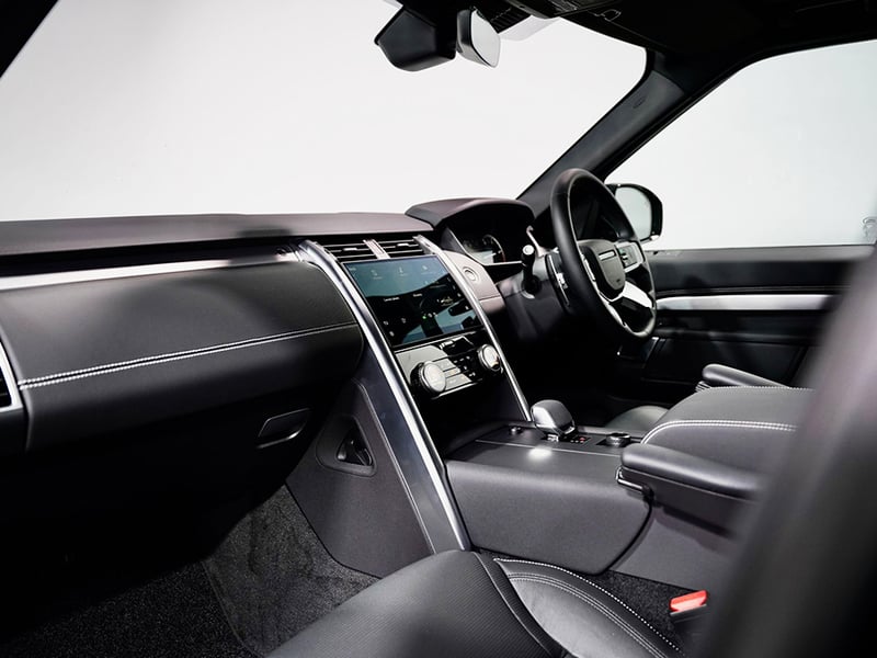 2022 Landrover Discovery D300 R-Dynamic SE