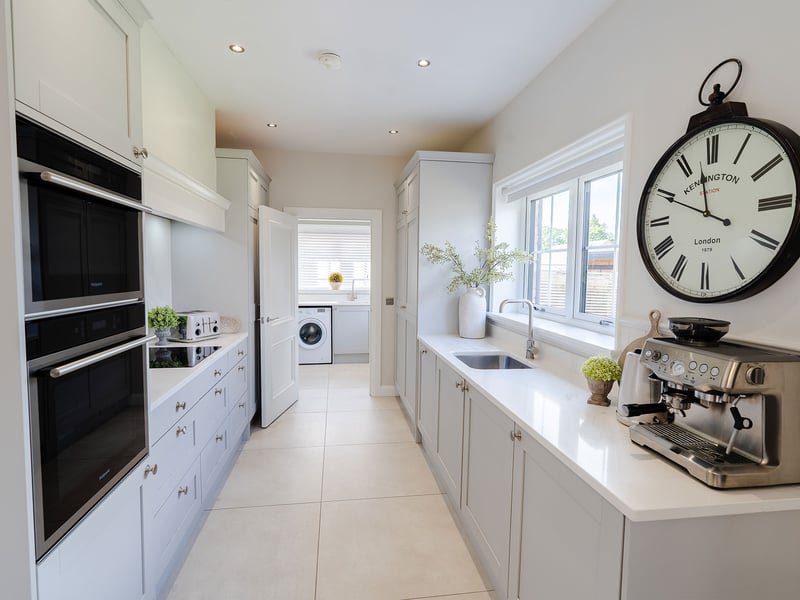 3 Bedroom Luxury Family Home OR £250,000