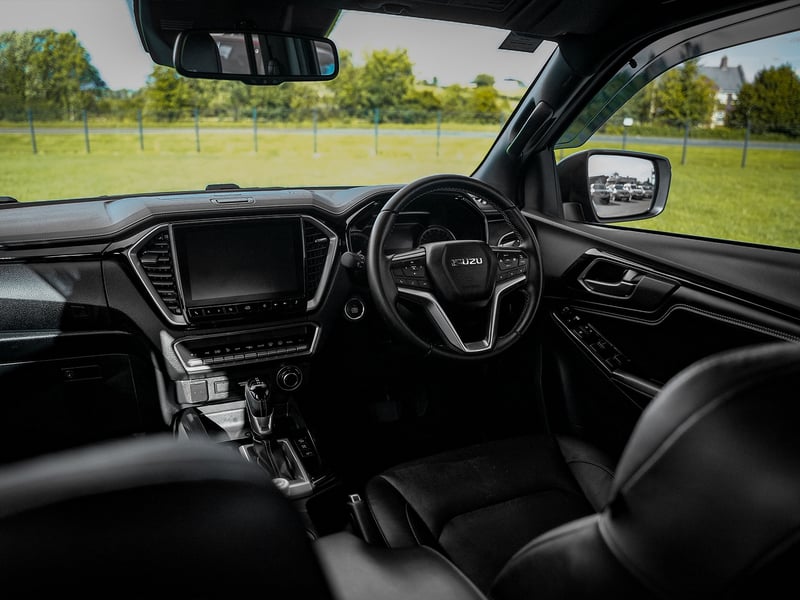2023 Isuzu D-Max AT35 OR £40,000