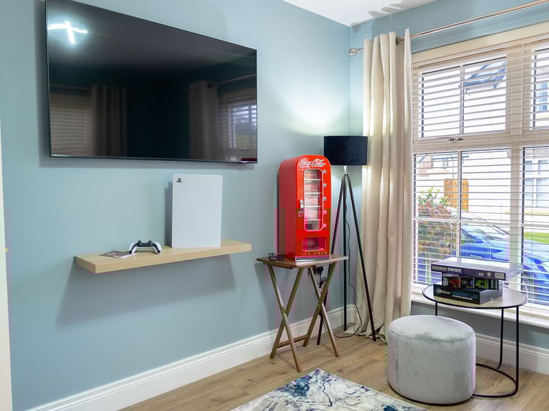 4 Bed Luxury House or 200k