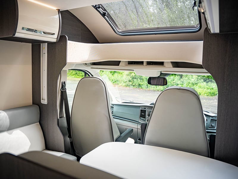 Win This 2023 Rollerteam Zefiro 696 Auto