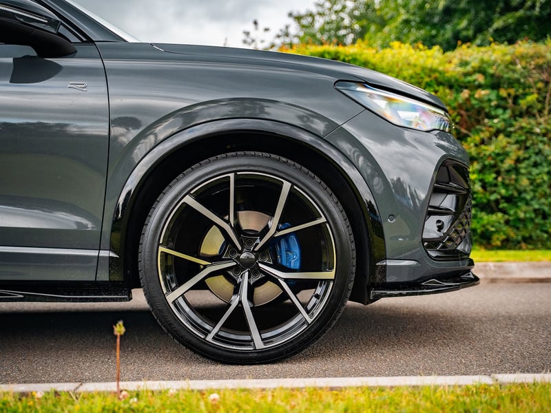 2024 VW Tiguan R-Line 2.0 TDI OR £25,000