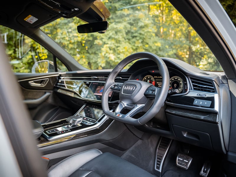 2021 Audi Q7 S-Line OR £30,000