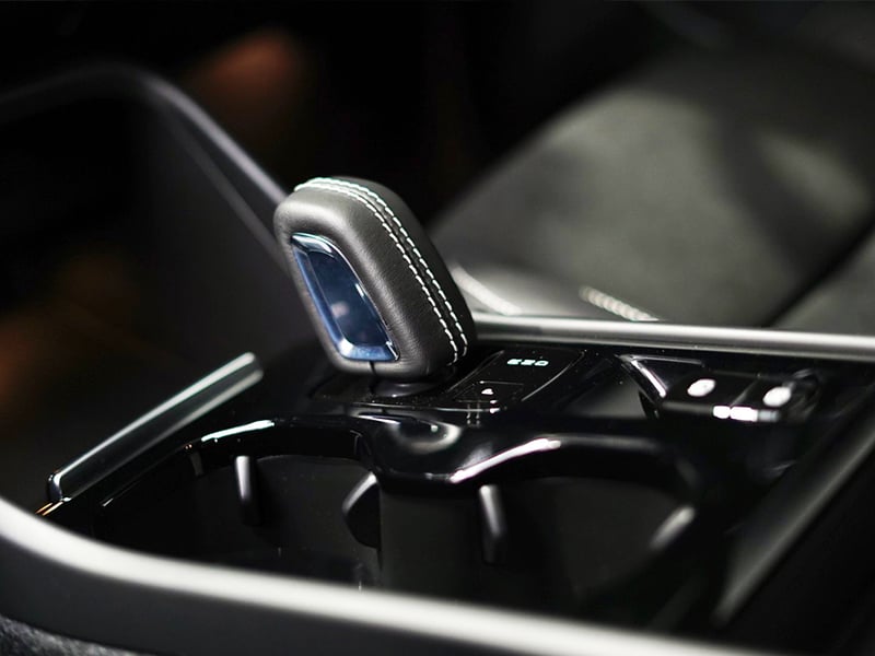 2022 Volvo XC40 Recharge Hybrid T5 R-Design