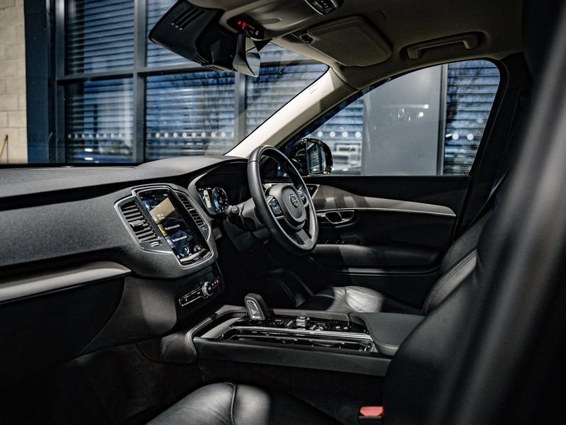 2021 Volvo XC90 Momentum or £25,000