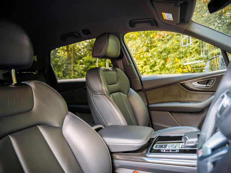 2021 Audi Q7 S-Line OR £30,000