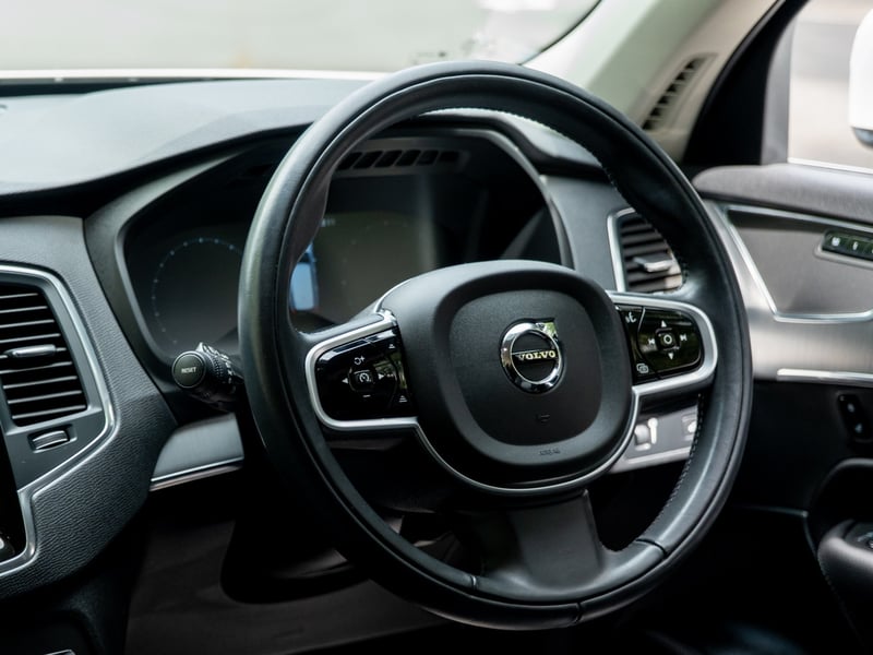 2022 Volvo XC90 Momentum OR £25,000