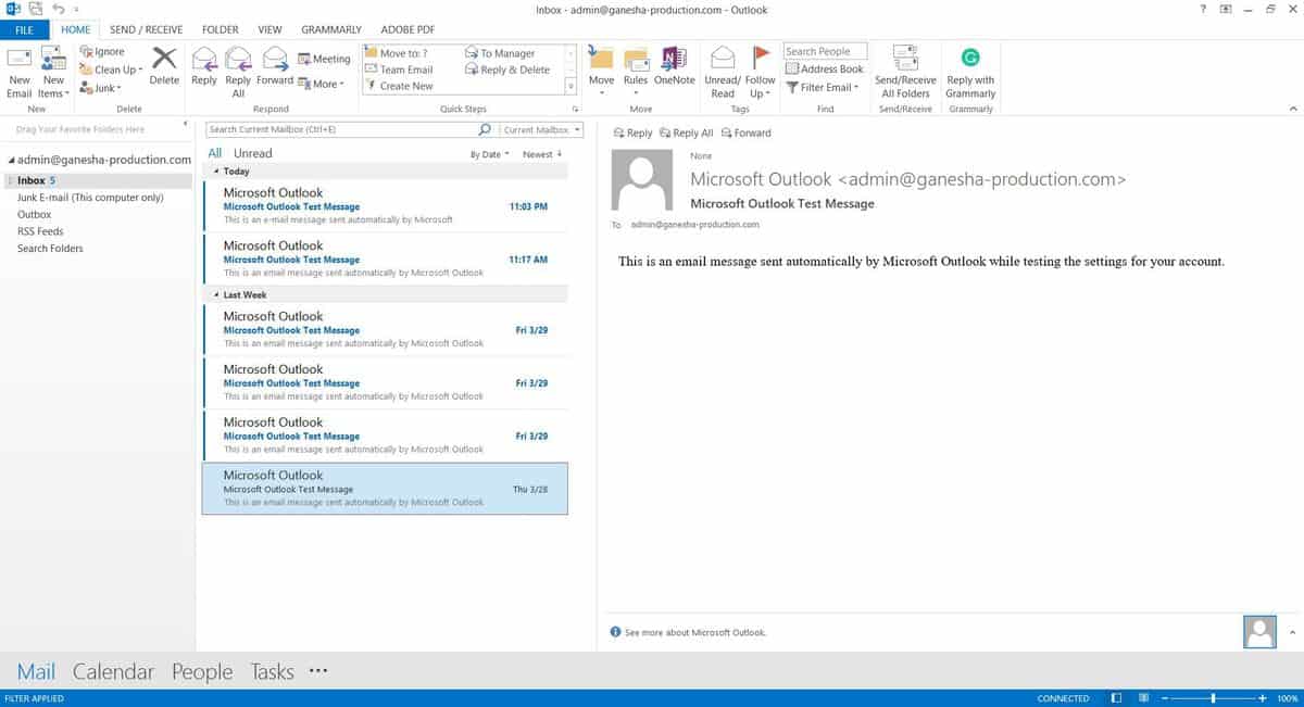 Interface de Microsoft Outlook 2013.