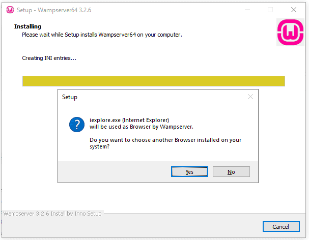 Finestra di installazione che informa che Wampserver64 sta installando.