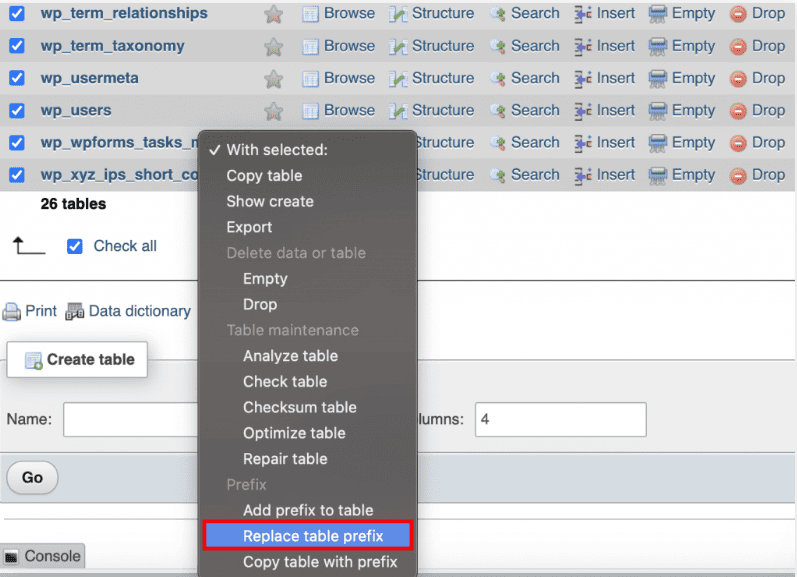 Nell'interfaccia di phpMyAdmin, il pulsante Sostituisci prefisso tabella &egrave; evidenziato.
