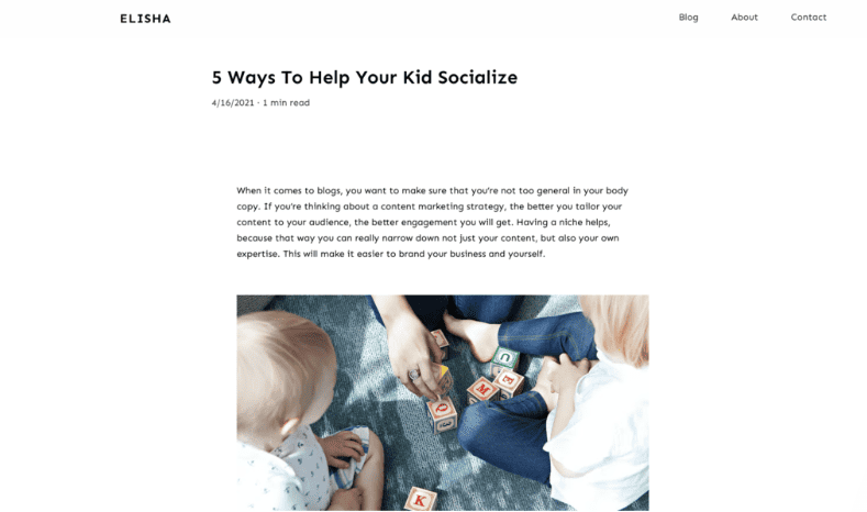 Layout del template Elisha del Website Builder di Hostinger