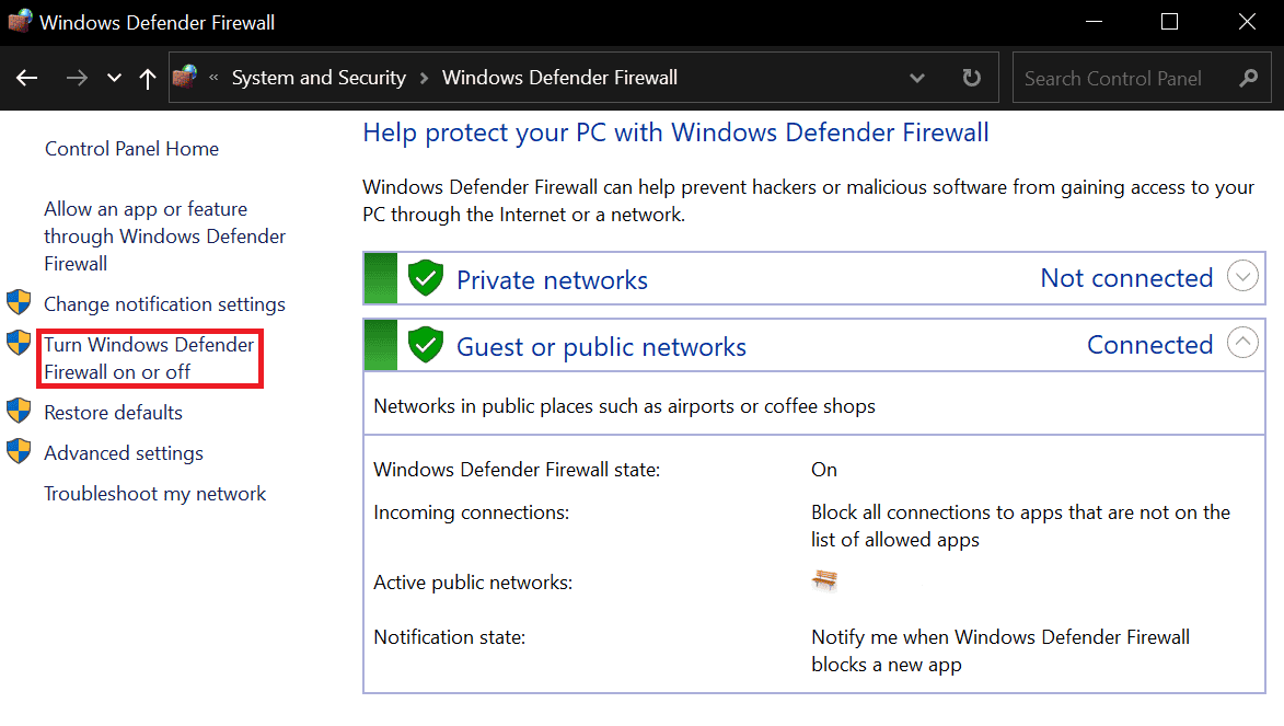 Selezione di &ldquo;Attiva o disattiva Windows Defender Firewall&rdquo;