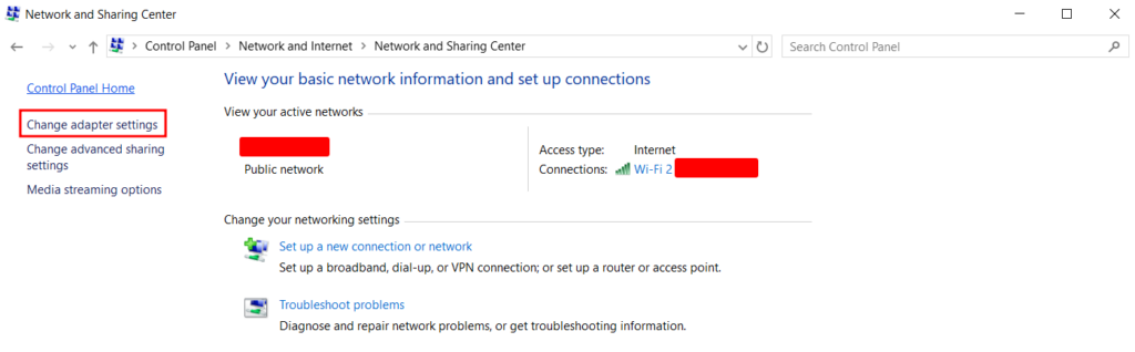 Der Bereich Netzwerk- und Freigabecenter unter Windows, wobei Adaptereinstellungen ändern rot hervorgehoben ist