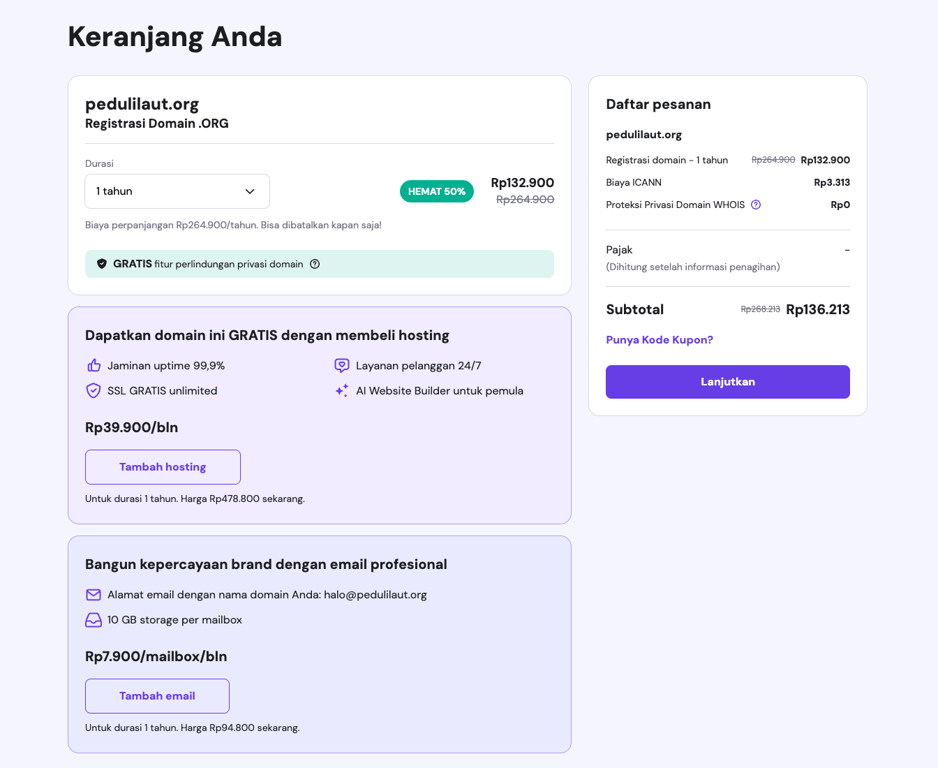Halaman checkout Hostinger, menampilkan layanan tambahan yang bisa ditambahkan saat membeli domain.