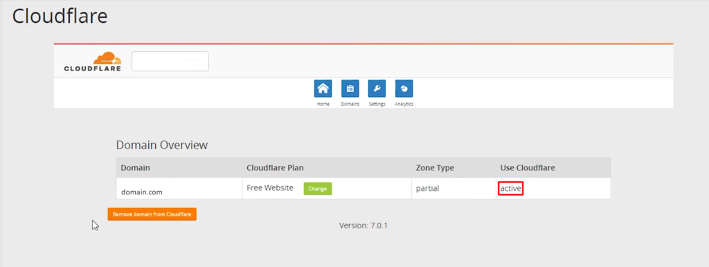 Vista general de los dominios activos en Cloudflare