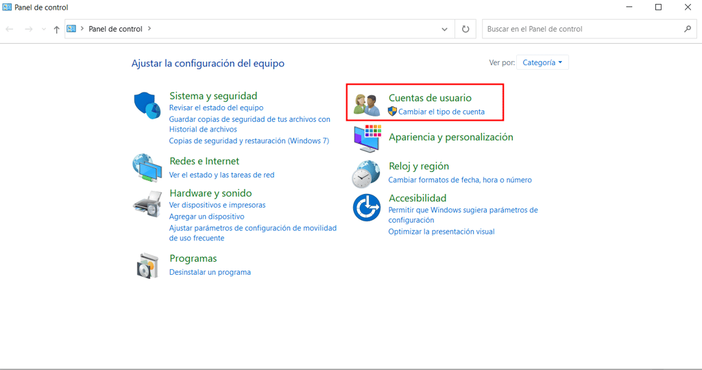 Panel de control de Windows señalando la opción Cuentas de usuario.