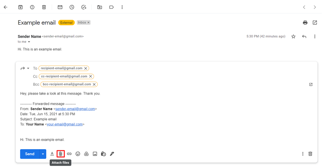 Gmailで転送メッセージにファイルを添付している画面
